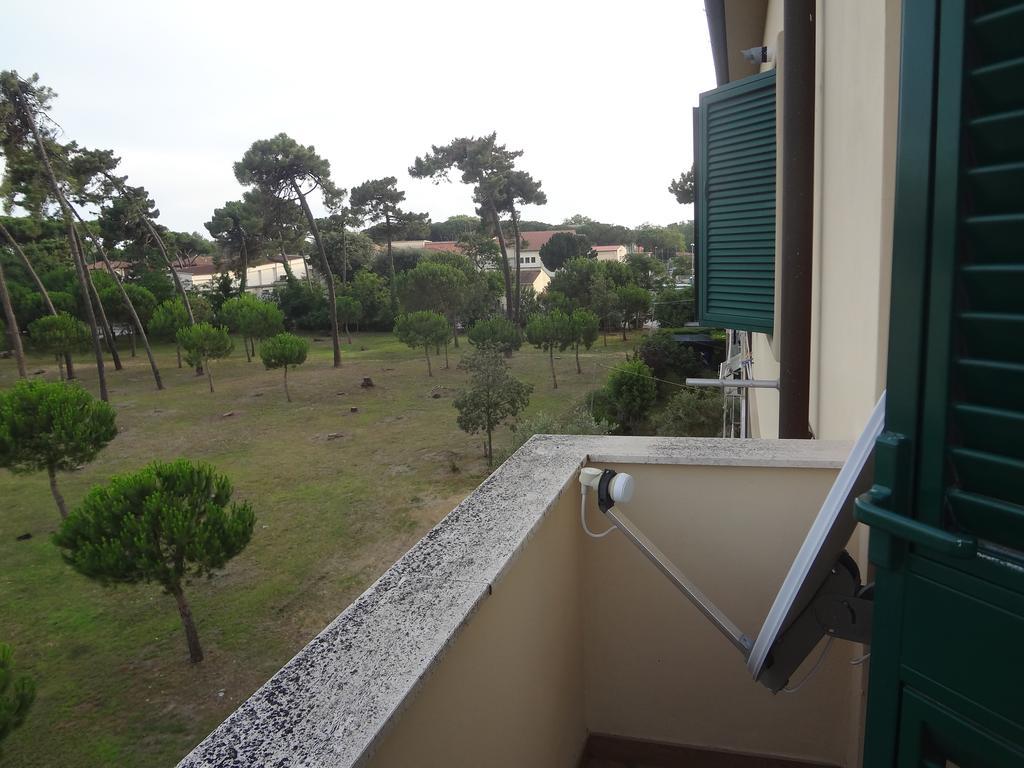 La Pineta Apartment เวียเรจโจ ภายนอก รูปภาพ