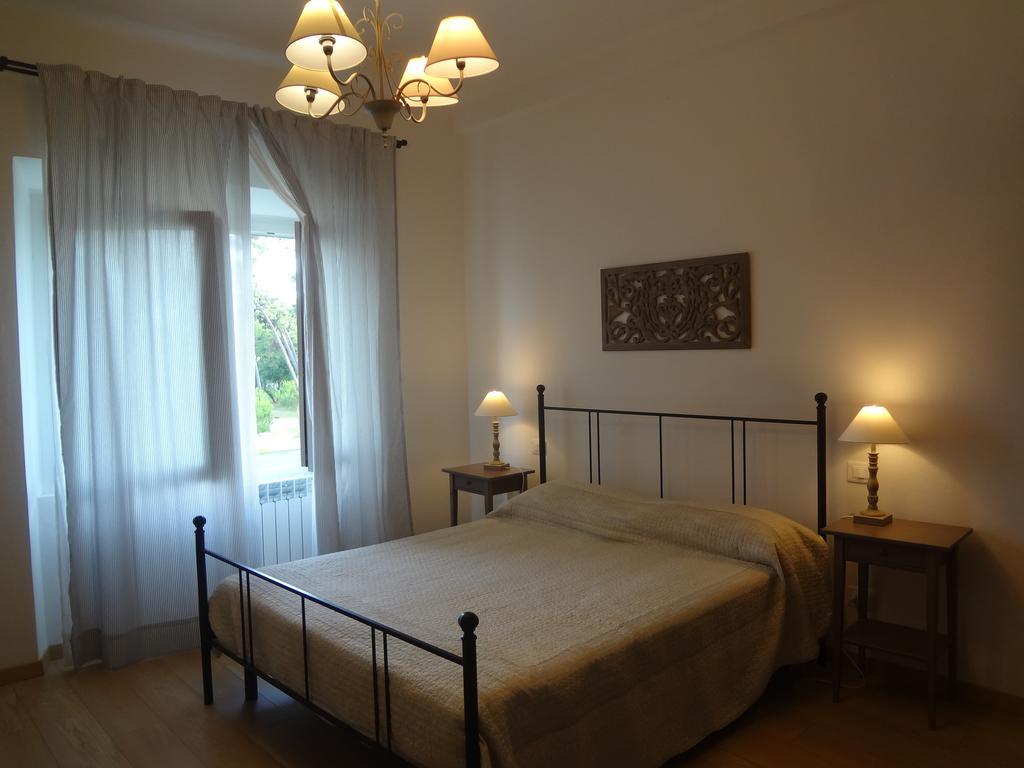La Pineta Apartment เวียเรจโจ ภายนอก รูปภาพ