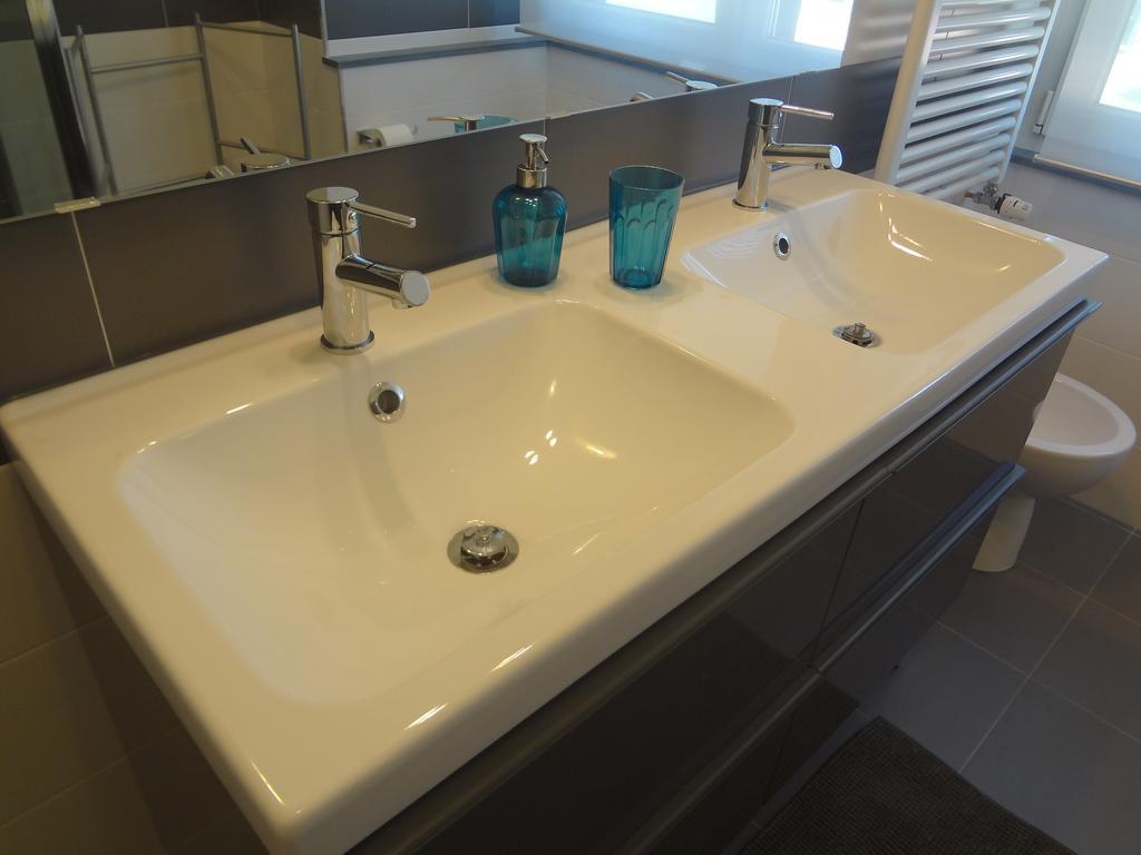 La Pineta Apartment เวียเรจโจ ภายนอก รูปภาพ