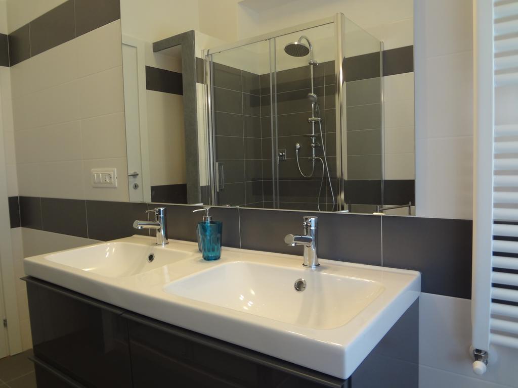 La Pineta Apartment เวียเรจโจ ภายนอก รูปภาพ